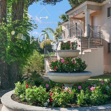 Escapade Ensoleillée Et Tropez à Pied - 20 *